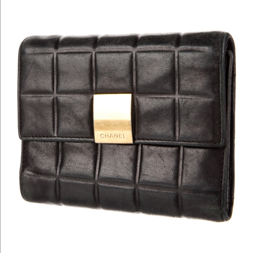 Authentic 2002 Chanel Vintage Trifold Wallet